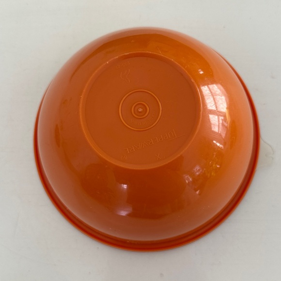 Vintage 70s Tupperware Harvest Orange Bowl 235-2 - Picture 2 of 9